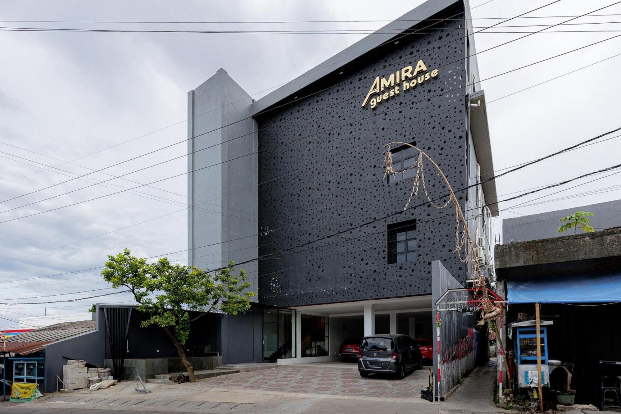 Urbanview Hotel Amira Syariah Bogor Pamoyanan Eksteriør billede